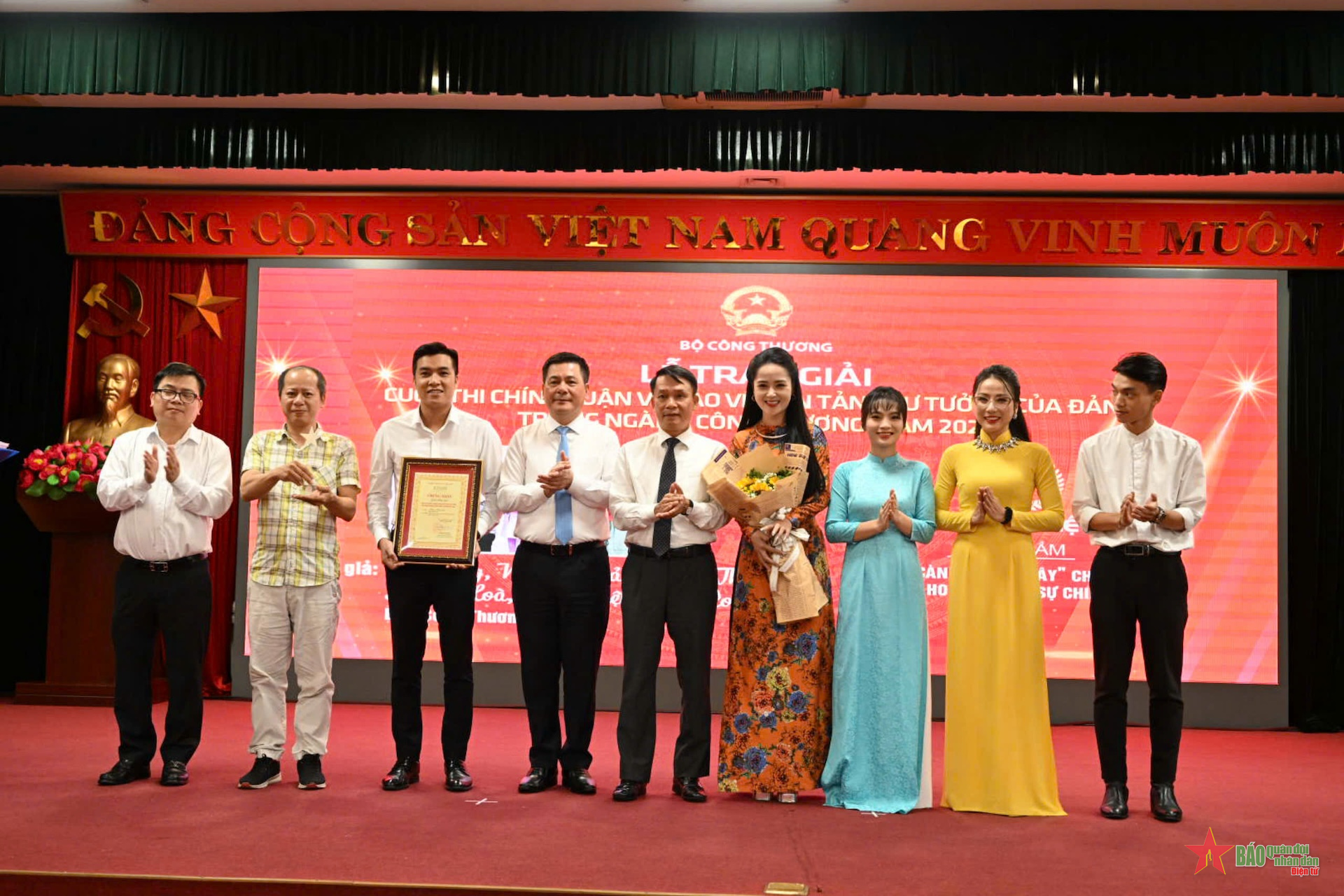 28 tác phẩm đoạt giải Cuộc thi chính luận về bảo vệ nền tảng tư tưởng của Đảng trong ngành Công Thương